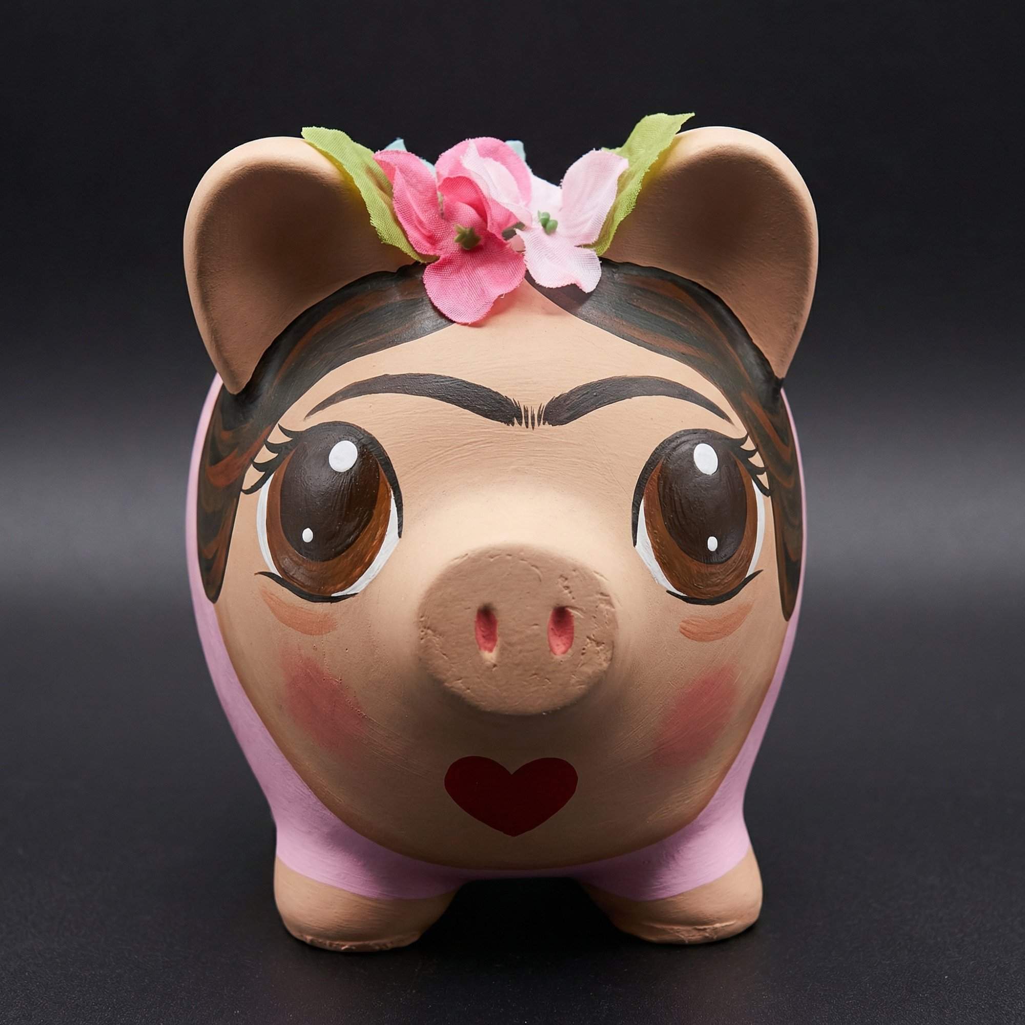 Detalle artesanal de alcancía Artista Mexicana pintada a mano